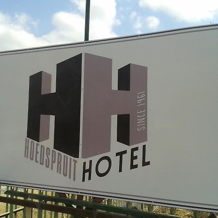 Hoedspruit Hotel Екстериор снимка